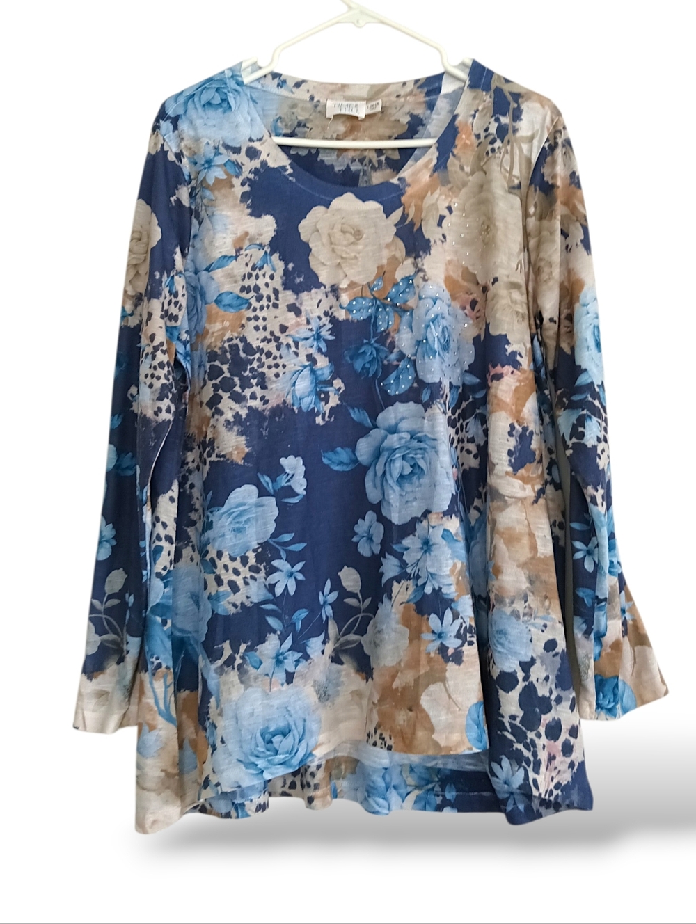 Time and Tru Blue Floral Long Sleeve Tee